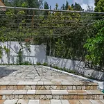 Andreas Appartamento Agios Georgios Pagon