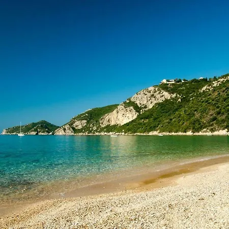 Andreas Apartment Agios Georgios Pagon